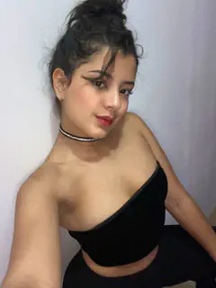 Natalia Torres - Foto 204f43b8-7732-4c84-a7f3-7c56ce669603