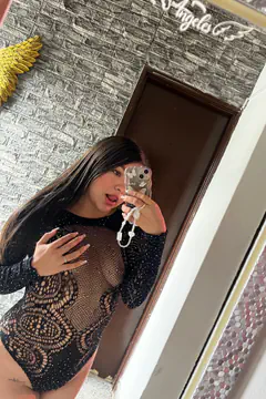 Ashley - Foto 21ae194a-5639-478d-a745-d7a5051f818b