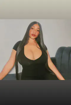 Victoria Fox - Foto 225540c3-303a-4d31-a964-f60b2c44726d