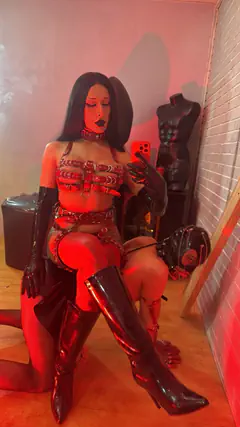 Mistress Victoria - Foto 23871781-fa47-4f76-8a4d-88cf75d0867c