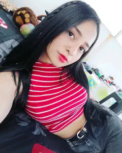 Laura - Foto 25087963-fa1a-4cfc-a3e0-77c1d05ebd6d
