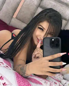 Kelli - Foto 2528bc8d-5938-418e-b670-192bd58581c3