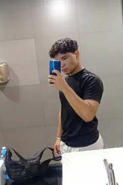 Alejandro - Foto 264b5508-a7ca-428a-94c7-001469bc048a