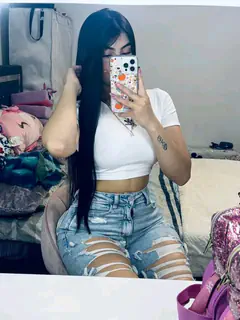 Andrea - Foto 26a60a97-92e2-4d49-9f29-0a187d8379bf