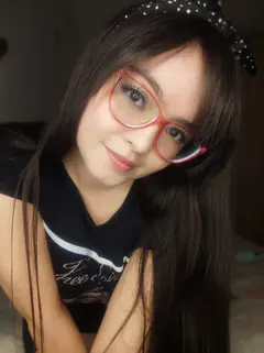 Emily P - Foto 297ada46-848c-40c5-87e5-92baf0994664