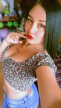 Shari - Foto 2a05ec94-b601-4d7d-aea8-a248b4177457