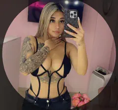 Zoe Paola - Foto 2a3e427b-41a0-45e8-9ff9-97fe93d15f9f