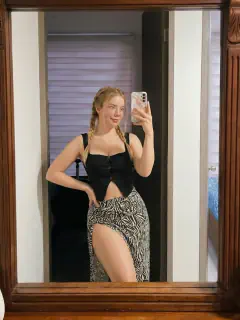 Nikol - Foto 33b16271-ce71-421f-bba0-375d5e98c654