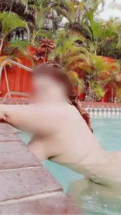 Golosa Mamona Adriana - Foto 3674c977-b419-4f60-820d-c82a2a0f36c3