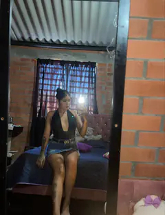 Samanta Pérez - Foto 367aa1e2-a310-43a8-88bf-89711f9205c3