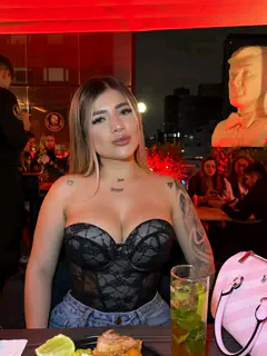 Alejandra - Foto 36c235d0-2a73-43c7-8d17-0effc10388a7