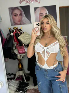 Hellen - Foto 36caae13-aca6-4bda-9a00-0620e8741564