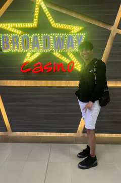 Alejandro - Foto 38d8402d-0a3f-4833-a448-92370e6ff72f