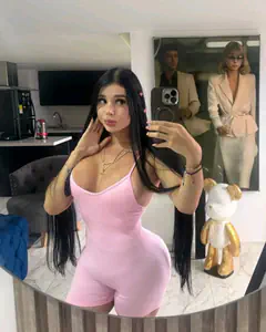 Nataly - Foto 3d7fc8e5-f591-4196-a1ec-bb791a10ae95