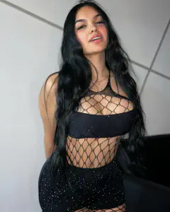 Camila - Foto 3daaa6c3-cb35-4e1e-a5d8-8d5349be794a