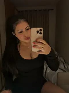 Karen - Foto 436f9650-5c43-4057-9866-333747ee324e