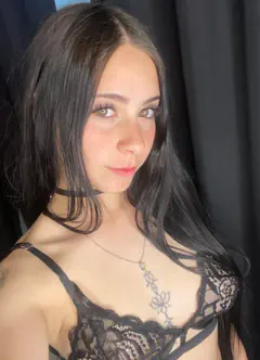 Alexa Bustos - Foto 48f50de0-7371-48b1-b4dd-2680e051162c