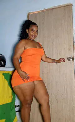 Camila - Foto 4afb1a46-c718-401b-99aa-ba241ec783da