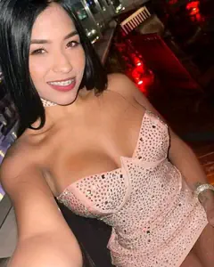 Andrea - Foto 4b00fb47-e261-4e76-8658-d87e60acec2a