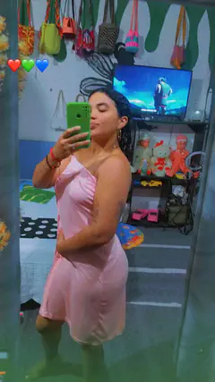 Claudia - Foto 4be07650-23e9-4f2a-b1f5-f819d6a6967a