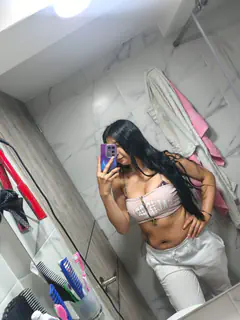 Nahomy - Foto 500f6e1a-f3b7-4fcc-9849-870f55212d64