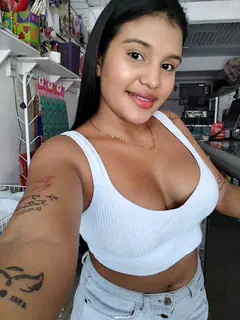 Viviana - Foto 51726214-c4ba-46fc-89fc-1c621a04837b