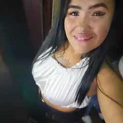 Alejandra - Foto 547062b4-a979-475f-aca9-c02150232aba