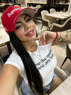 Celena Gomez Cali - Foto 54deb88c-6cf0-444f-9438-adf4c974b487