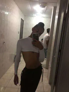 Samantha - Foto 54fe1a38-5222-4800-a9d3-473783052faa