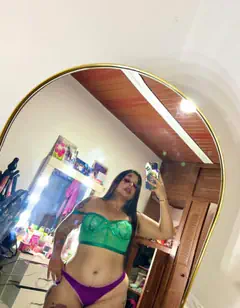 Paula Zuares - Foto 571d47e7-7d67-405d-afd5-744fe73ab06f