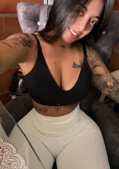 Nikol - Foto 57f1a4c4-4a3c-49e3-8afe-ae6e9ac73b11