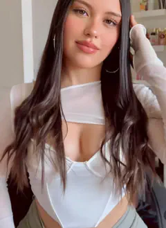 Dayana - Foto 5818cb9c-c1d1-49f7-bacf-a72c3d393b97