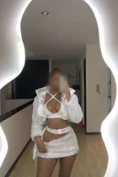 Milyy - Foto 58ee5cd5-2df0-4237-91b1-44b374f6fbe6