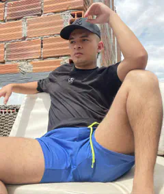 Juan Esteban - Foto 59278357-9b0c-4bd8-8e88-80c7946d78c0