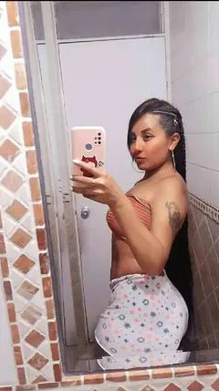 Juliana - Foto 5b0d9236-91b9-48a4-9155-f0fbb84ac67e