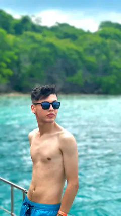 Camilo - Foto 5d25a4a8-008f-46d1-90b3-39c5fa0d85c0