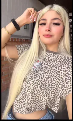 Emily - Foto 5ed89a72-ecc9-4975-a902-5b62f00638ed