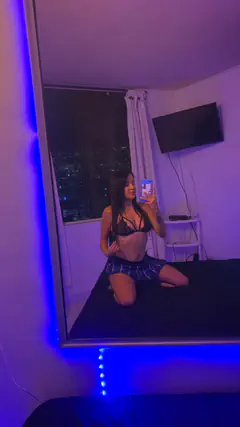 Karla - Foto 5fd51552-e690-4ec6-4535-e401d8c7ad00