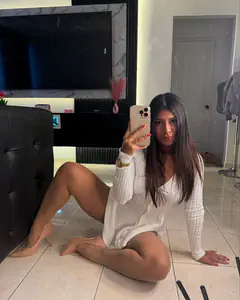 Ana - Foto 60c937d8-751d-44df-b5cb-78ade96c5b99