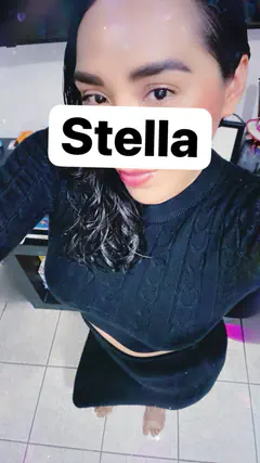Stella Romero - Foto 60ff4dde-1035-4d1d-9c32-00f3846c4340