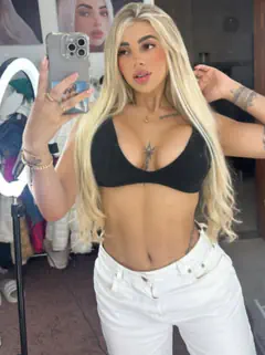 Hellen - Foto 611973e6-56e3-49bb-ae18-41848d5689a7