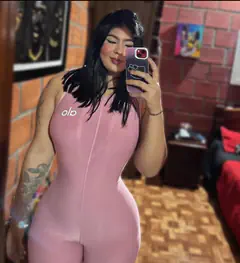 Dayana - Foto 62d92966-00f5-4b23-a635-0aa6a45e9396