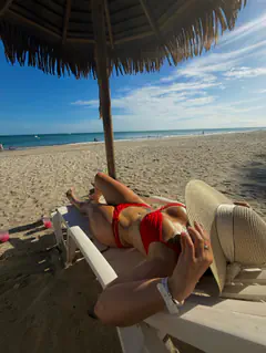 Leticia - Foto 66f74f04-fad8-4d6f-93d8-1249126a9f9a