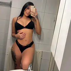 Laura Alzate - Foto 699fc335-fc78-4f1c-a4af-e06c45d2784c