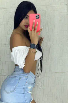 Camila Us - Foto 69e60b68-efec-468c-94a9-0de37cc06d44