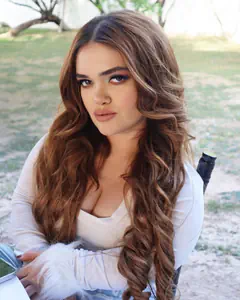 Mariana - Foto 6b79c485-a263-4137-a742-ae00f1235056