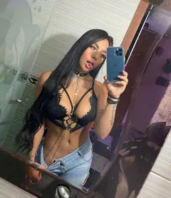 Celeste - Foto 6bd4af8e-1ee8-4d76-ac83-c361ef804059