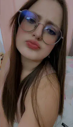Karina García - Foto 6dbb21bd-d793-4a0b-825d-33a90d34bd94