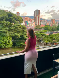 Lorena Oviedo - Foto 6f41d3ea-130e-4155-8094-0eb7d76cadfa