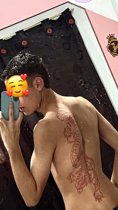 Ian - Foto 6fb7889d-adcc-49cf-b1fb-bbec3f4a712c